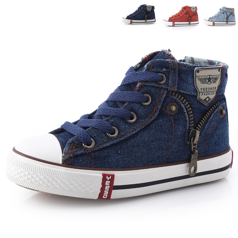 A children's spring boys canvas shoes