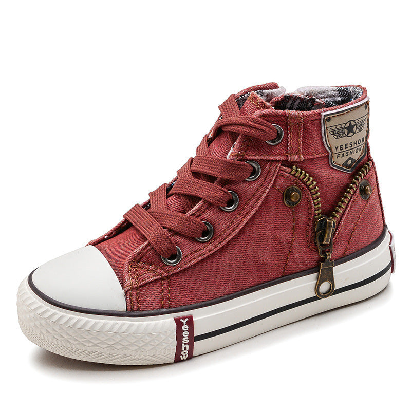 A children's spring boys canvas shoes