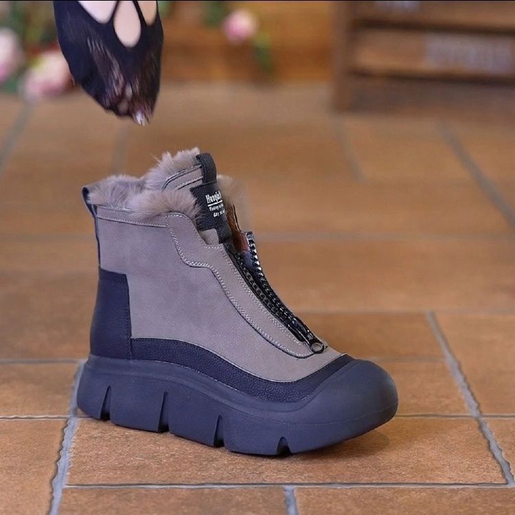 Stylish And Lightweight Soft Boots